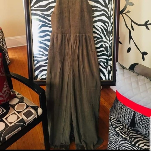 Jumpsuit - Picture 2 of 4